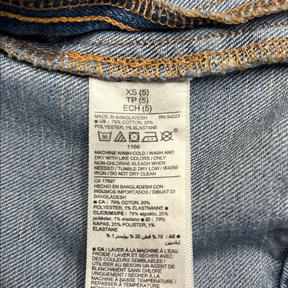 Old Navy Kids Denim Jacket - Classic Blue | Size XS (5) - Picture 4 of 4